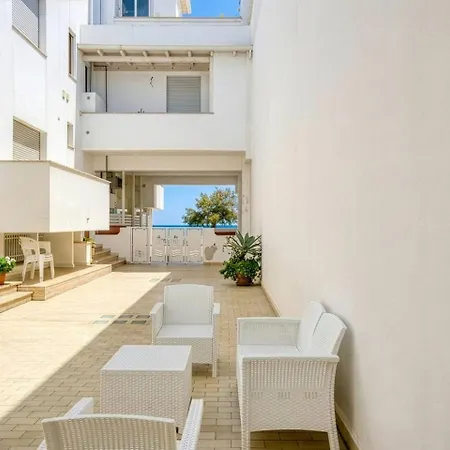 In Pieno Centro E Vicino La Ferienhaus